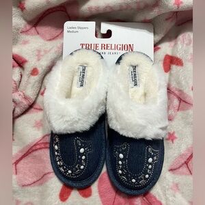 true religion slippers